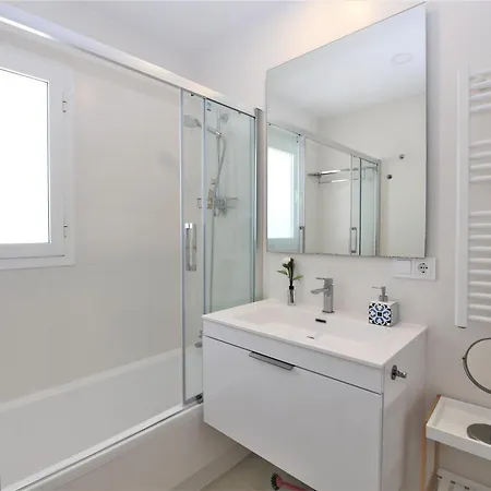 Port Penthouse Marcela 에스테포나